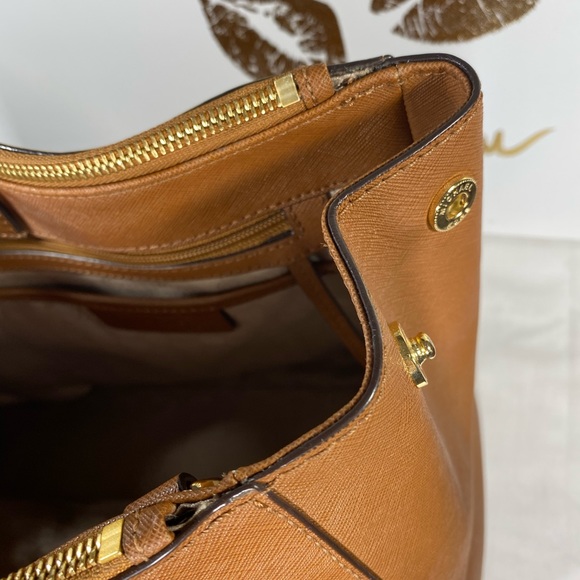 MK Handbag - Picture 7 of 11